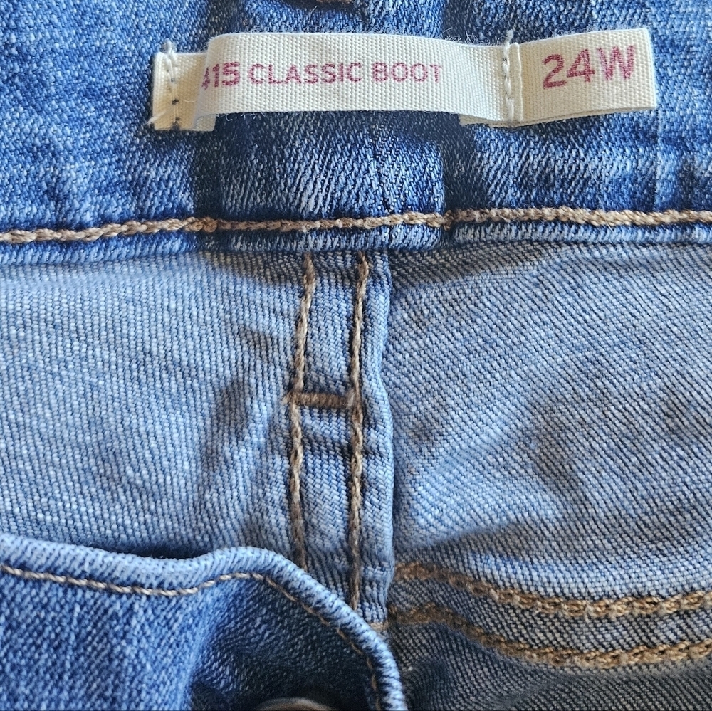 Levi Strauss & Co. 415 Classic Boot cut Jeans Women Plus Size 24W - Picture 4 of 6